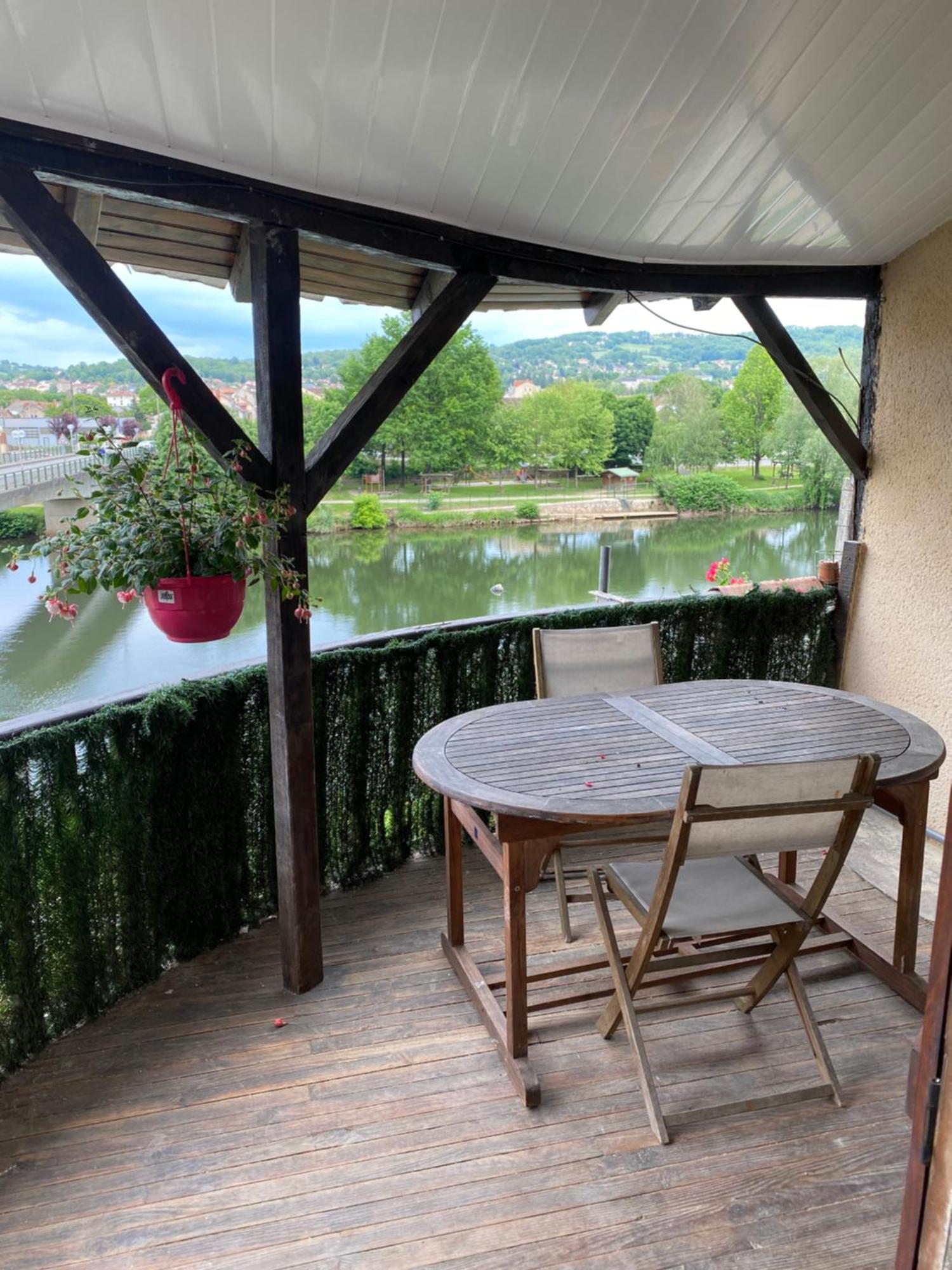 La Casa Du Port, Chambres, Suite Privee, Appartement Avec Vue Sur La Riviere Capendac Buitenkant foto